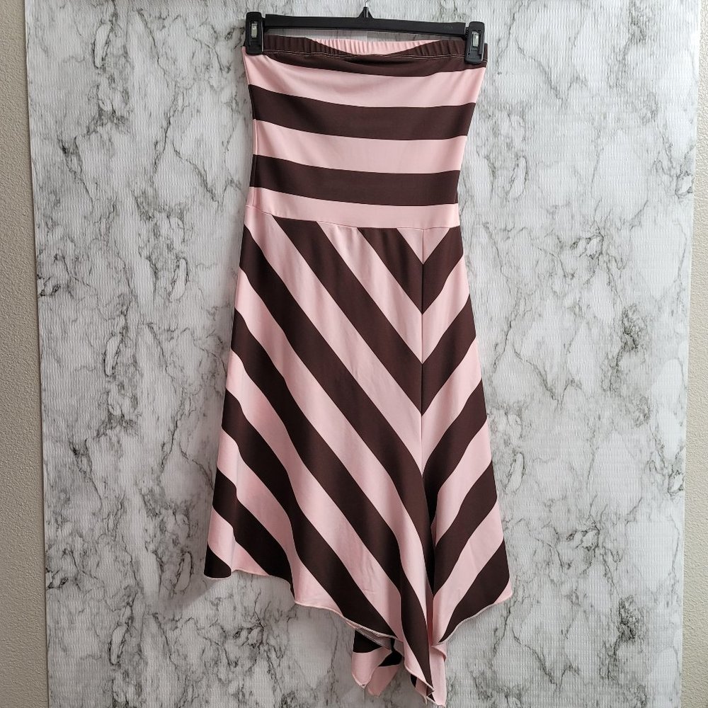 B. Smart Strapless Dress with Pink and Brown Strip